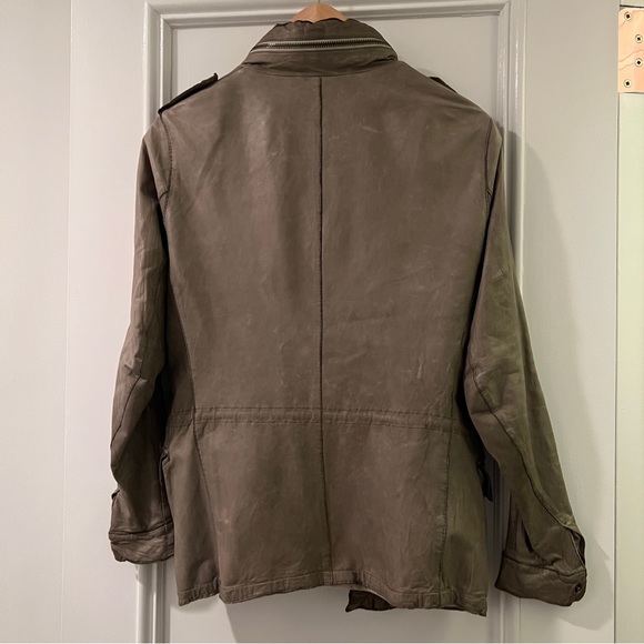 Sisii Military Style Leather Jacket in Army Green - Picture 11 of 15